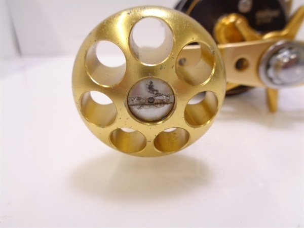 ０７ミリオネアＩＣＶ２５０ 右